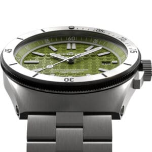 FORTIS Marinemaster M-40 Woodpecker Green auf Block Bracelet F.812.0008