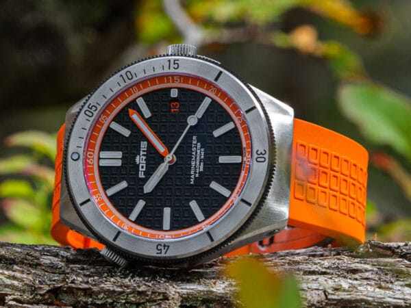 FORTIS Marinemaster M-44 Amber Orange auf Horizon Strap F.812.0013