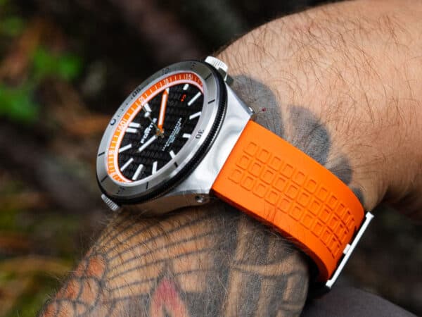 FORTIS Marinemaster M-44 Amber Orange auf Horizon Strap F.812.0013