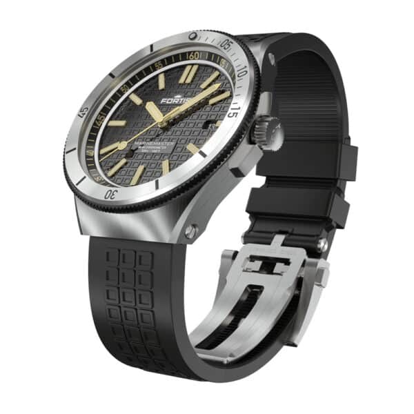 FORTIS Marinemaster M-44 Black Resin auf Horizon Strap F8120017