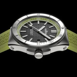 FORTIS Marinemaster M-44 Woodpecker Green auf Horizon Strap F8120019