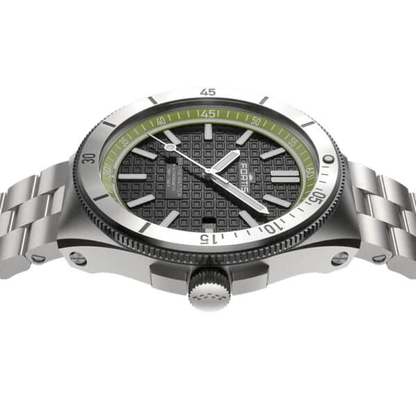 FORTIS Marinemaster M-44 Woodpecker Green auf Block Bracelet F8120020