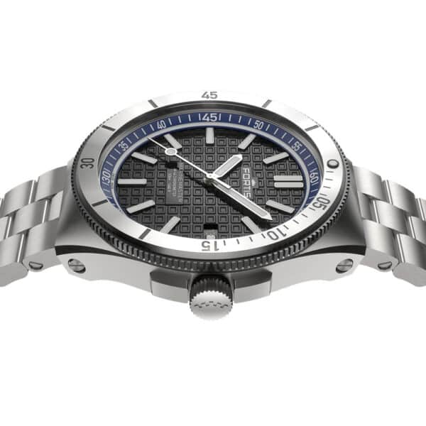 FORTIS Marinemaster M-44 Ocean Blue auf Block Bracelet F8120022