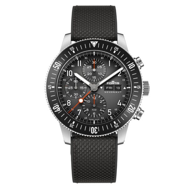 FORTIS Novonaut N-42 Legacy Edition auf Hybrid Strap F2040009